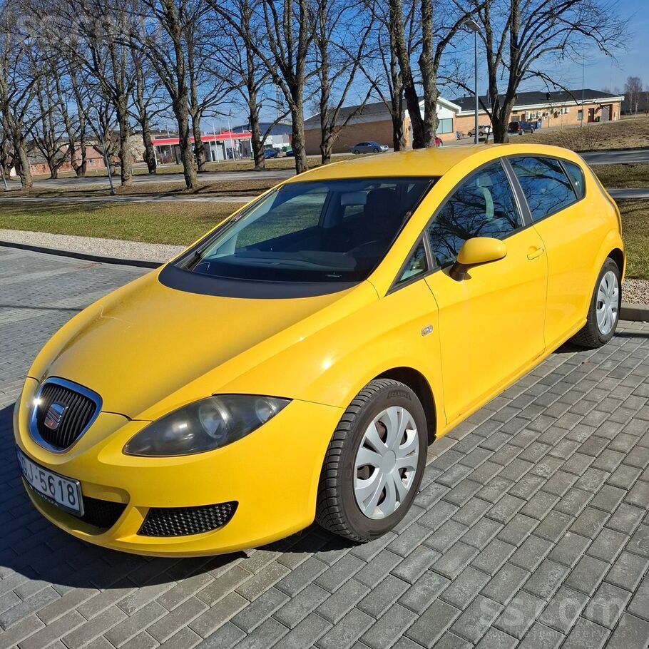Tiek pārdots dzeltens Seat Leon -skaists un spilgts auto. Uzticams un dinami