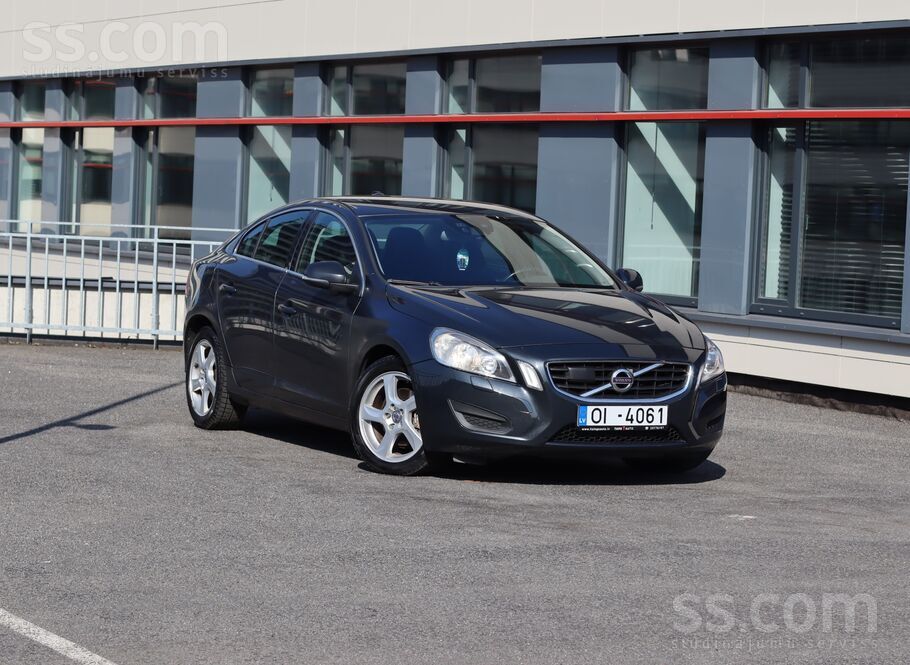 Pieejama garantija. Volvo, S-60, 120kW 5 cilindru, 2.0 dīzelis, automāts. Di