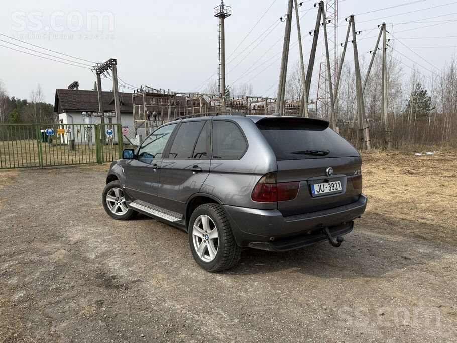 BMW Pirms ziemas tika uzliktas jaunas riepas, nomainīt