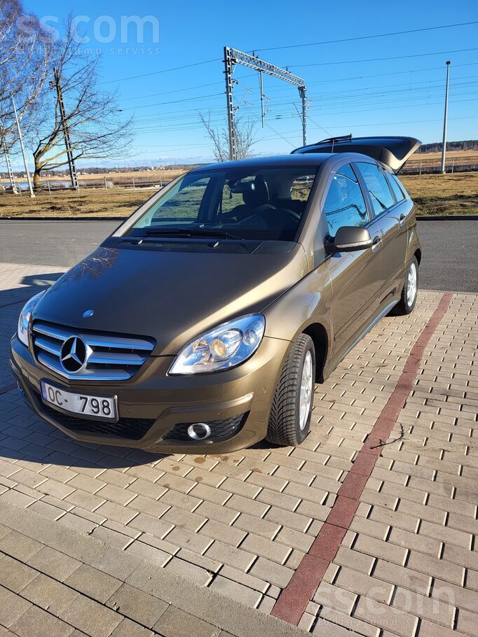 Продаётся Mercedes-Benz B-Class (W245) Sports Tourer.
Надёжный, комфортный