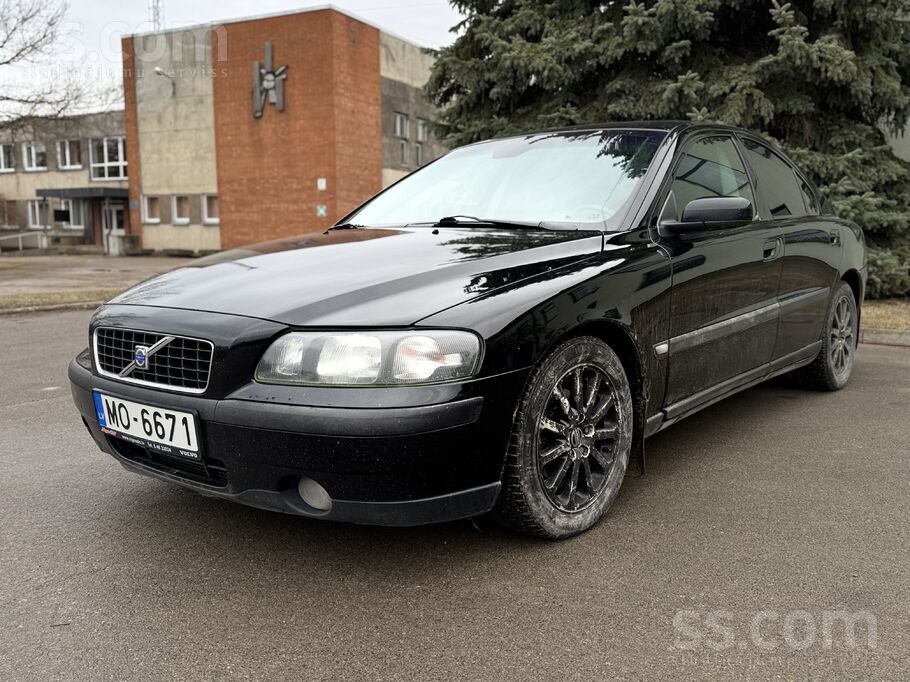 Volvo Tehniski labā stāvoklī – dzinējs strādā labi un au
