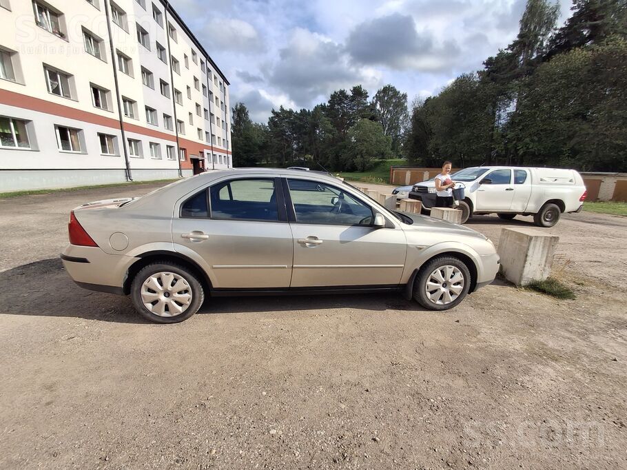 Ford Продам свой экономичный, ухоженный Ford Mondeo 200