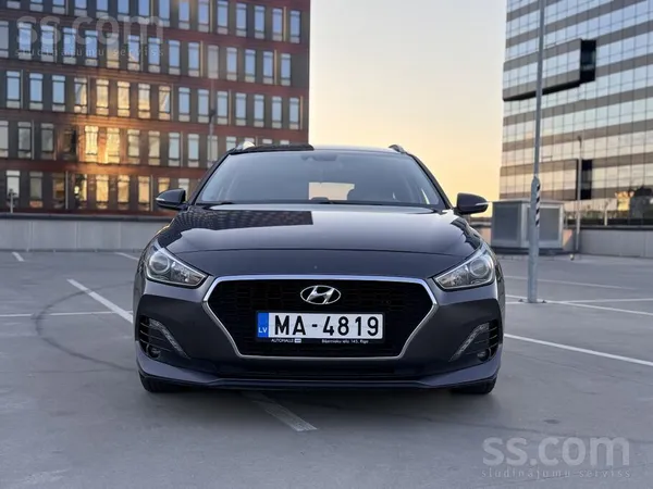 Hyundai Kopts un uzticams Hyundai i30 universāls 1.4 T-Gdi