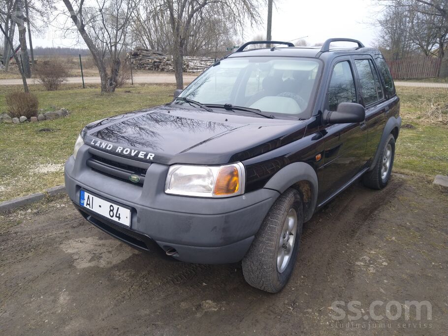 Pārdodu auto braucamā stāvoklī, gandrīz ar jaunu Ta. Numura zīme nepārdodas.