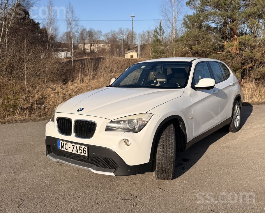 Sakarā ar to ka palikusi par mazu pārdošanā nonācis BMW X1 2.0 Sdrive dīzeli