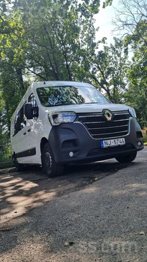 Renault Машина в отличном состоянии, М1, 9 мест, сидения р
