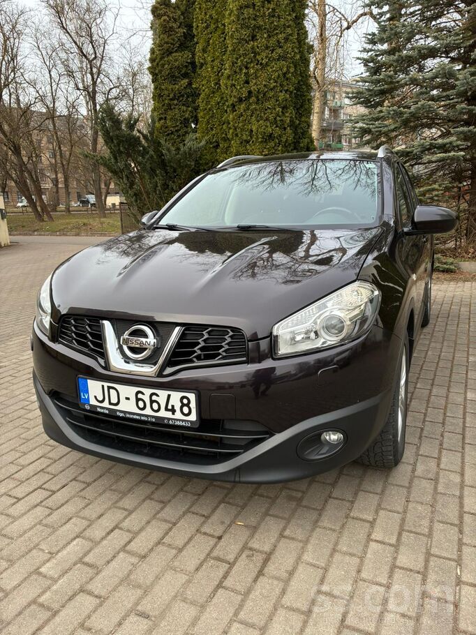 Nissan Продаю Nissan Qashqai+2 2012 года , комплектация L