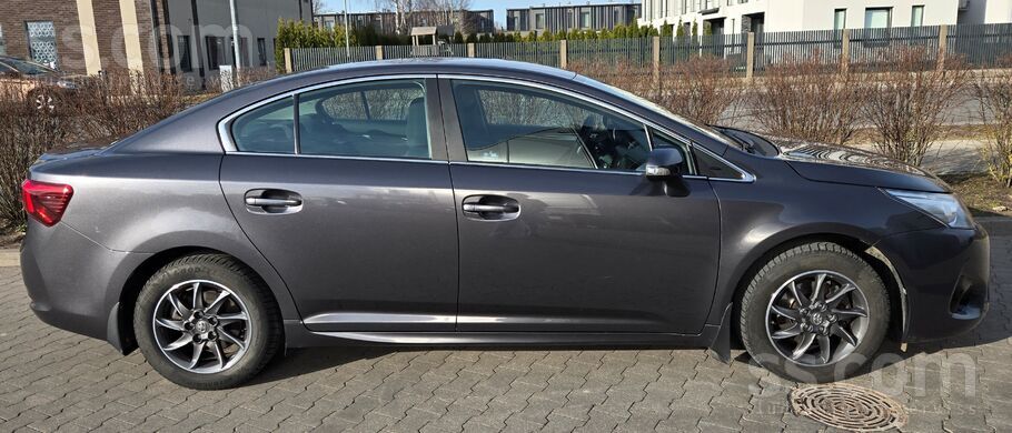 Pārdošana Toyota Avensis 1.8 benzīns, 108kW/147zs. Jauna iegādāta Latvijā, v