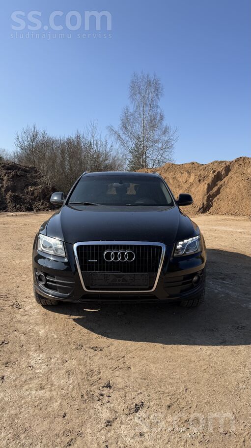 Продам Audi Q5 с надёжным и тяговитым 3.0 дизельным мотором.
Машина на ход