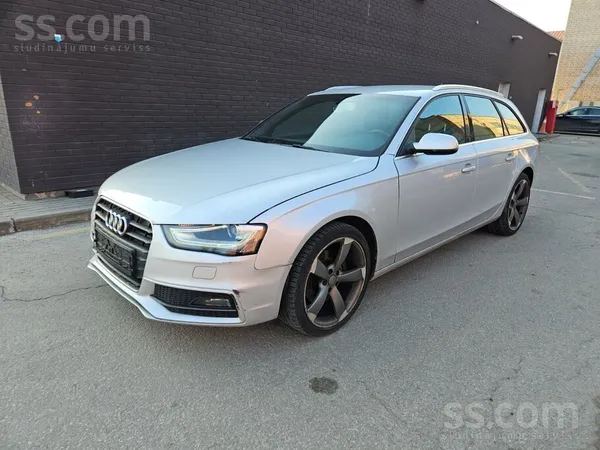 2.0 benzīns/155kw Quattro S-Line
Oriģinālie Audi Rotor style R19 diski uz v