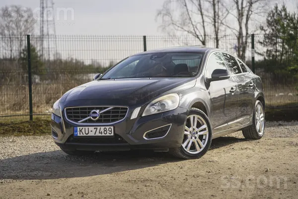 Volvo Volvo S60, 2011. gada. 2.0l dīzelis, mehānika.
