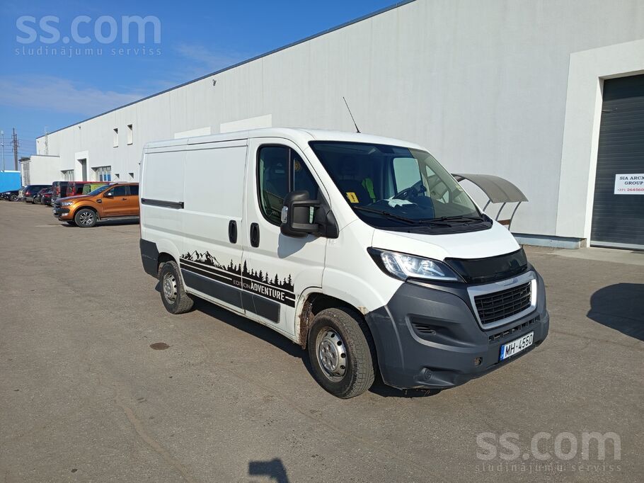 Продаю Peugeot Boxer. 2.2 дизель. L1H1. 3000кг без виньетки. Комплект резины