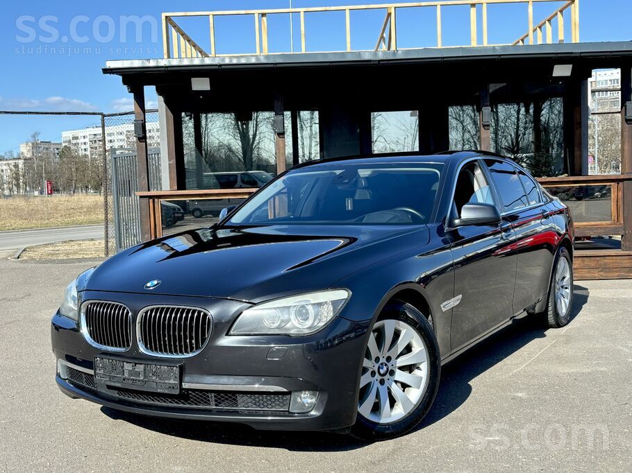 Bmw 740Xd Pilnpiedziņa 2011.gada 3, 0 dīzelis ar 225kw motoru, bagāta komple