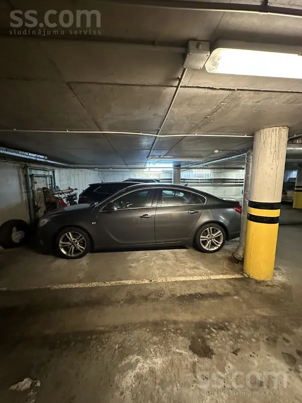 Opel Vecmāmiņas mašīna meklē jaunu īpašnieku. 
