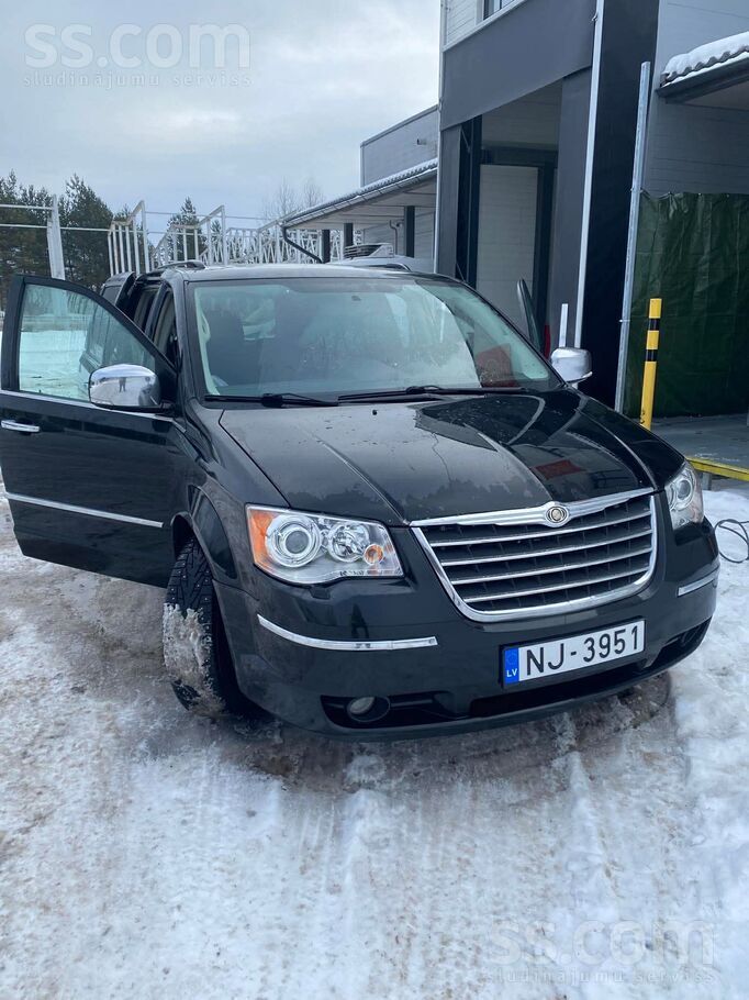 Chrysler Pārdodu sakarīgu Grand Voyager Limited, Swivel'n'g