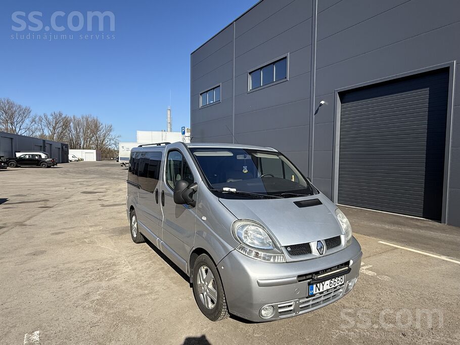 Renault Renault Trafic Multivan 2005, 2.5 dīzelis, īpašā v