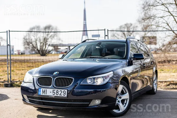 BMW BMW 525d ar 2.5 dīzeļdzinēju un automātisko ātrumk