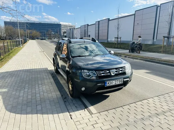 Pārdod Dacia Duster, 2016.gada aprilis, 1.2 benzīns, manuālā kārba, parkošan