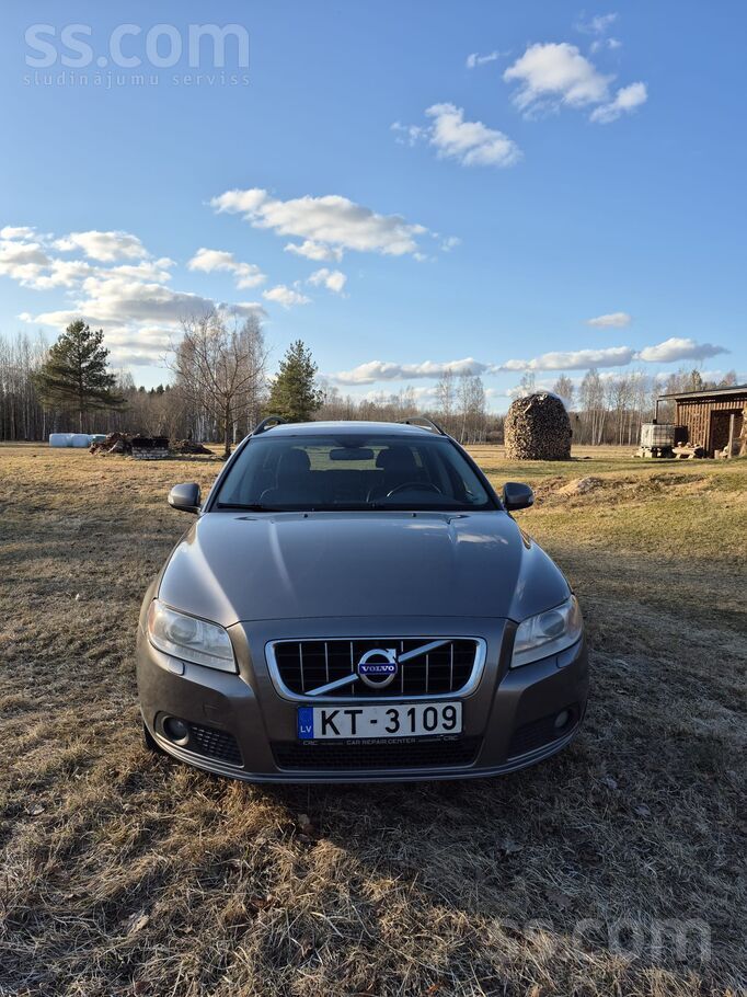 Volvo Pārdodu auto Smiltenē. Sīkāķa informācija pa tālru