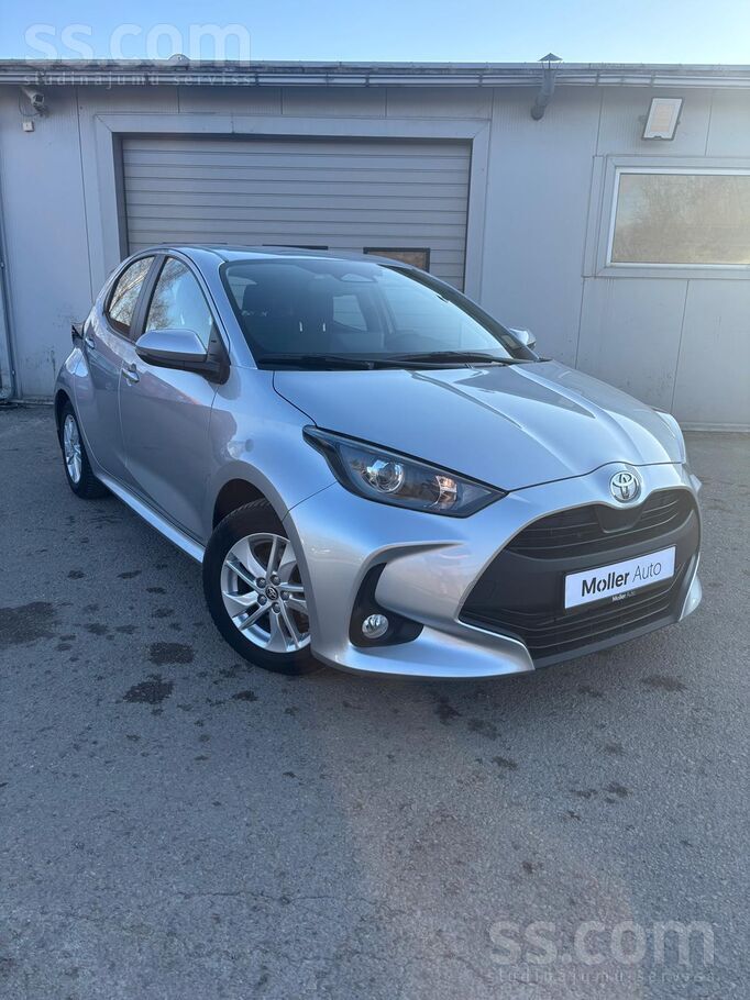 Tikko ievesta jauna prece pieejama Møller Auto Jelgava. 
Toyota Yaris 1.5H
