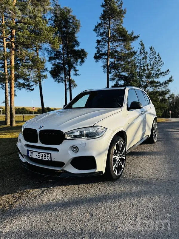 BMW Pārdod X5 F15 3.0d 190kw
