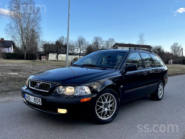 Volvo Volvo V40 2003 gada 2.0 Benzins , Auto laba stāvok