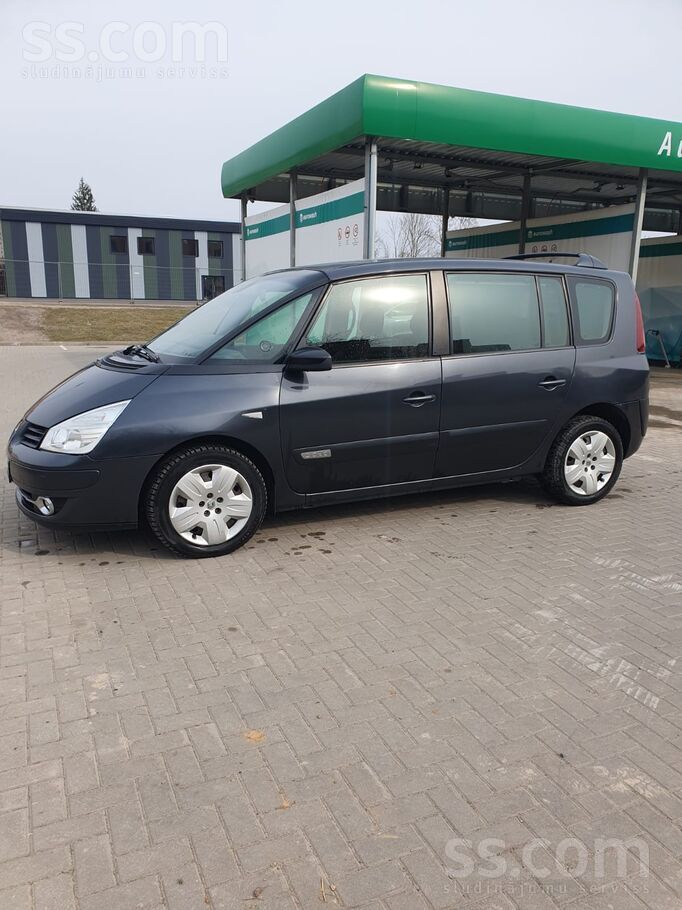 Pārdodam Renault Espace Expression labā stāvoklī. Dzinējs un kārba strādā pe