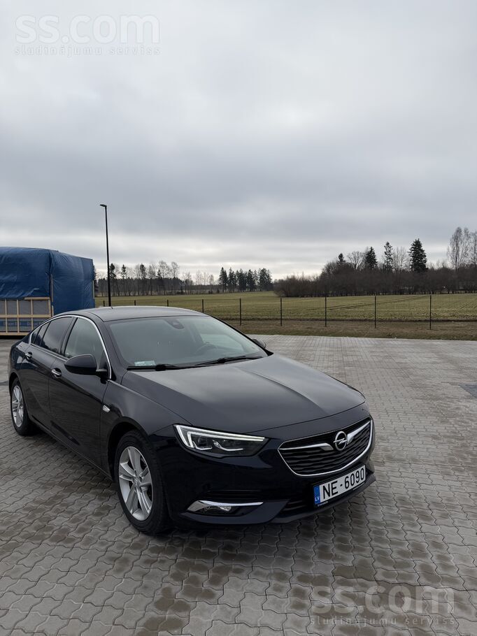 Pārdodu uzticamu , komfortablu, vizuāli pievilcīgu auto labā tehn. kārtībā.