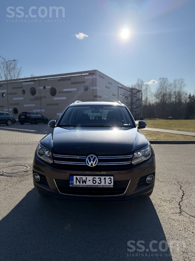 Pārdod Volkswagen Tiguan 2015 labā tehniskā un vizuālā stāvoklī. 

 2.0 dī