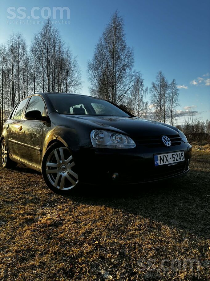 Volkswagen Pārdodu uzticamu un dinamisku Volkswagen Golf 5 ar
