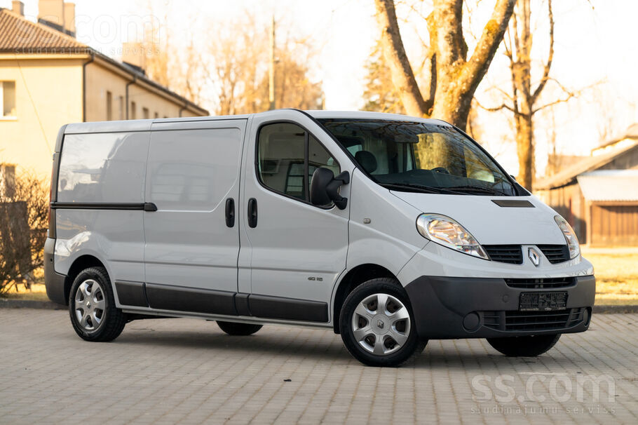 Renault Renault Trafic 2.0 dci 84 kw Garā Bāze. 