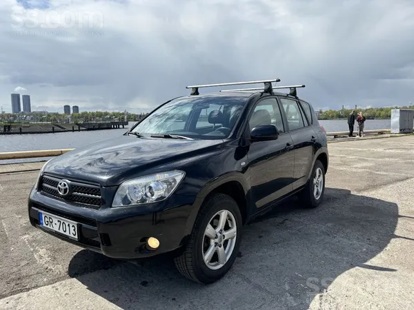 Toyota Toyota Rav4, 3. paaudzes pre-facelift modelis (200