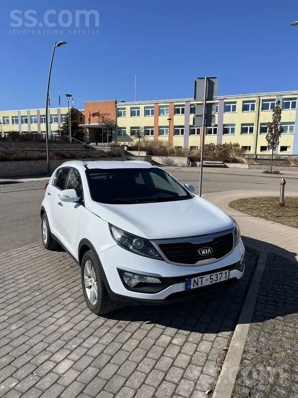 KIA Pārdodu koptu un uzticamu Kia Sportage