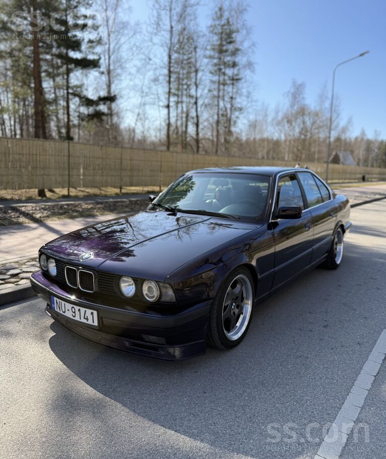 BMW BMW 525i, 141kw, ļoti labā tehniskā un vizuālā stā