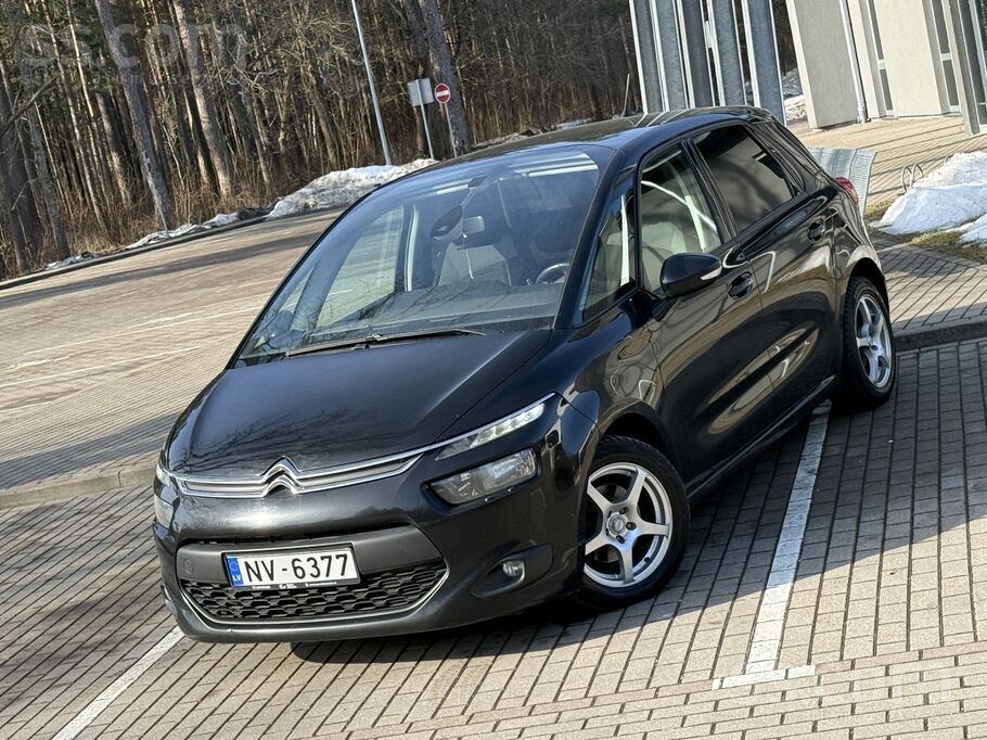 Pardodu Citroen C4 Picasso ar 1.6Dci-85Kw motoru. Mašina Latvijā 2 gadus. Vi
