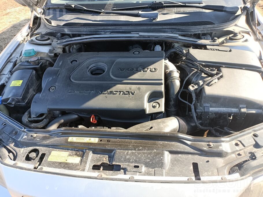 Volvo Pārdodu auto ar vakar izietu apskati. Rudenī maini