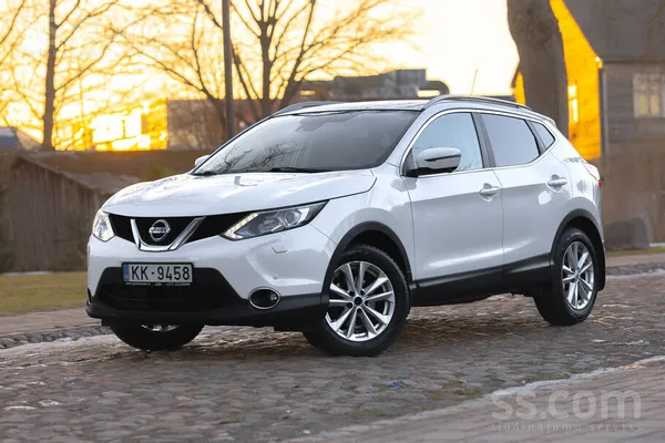 Pārdošanā Nissan Qashqai ar 1, 2i benzīna dzinēju un automātisko Ātrumkārbu.