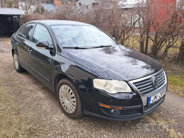 Volkswagen Pārdod mašīnu, jo vairs nav nepieciešama. Mašīna i