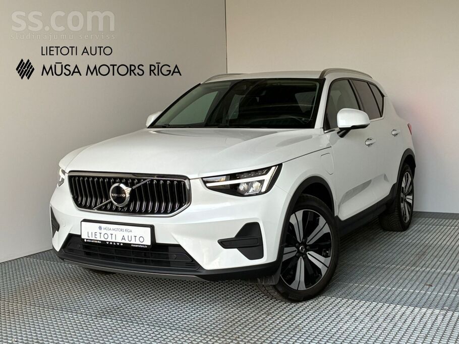 Volvo Xc40, Fwd, 155Kw/211Zs, 1, 5l benzīns un elektrība, 7-pak. automātiskā