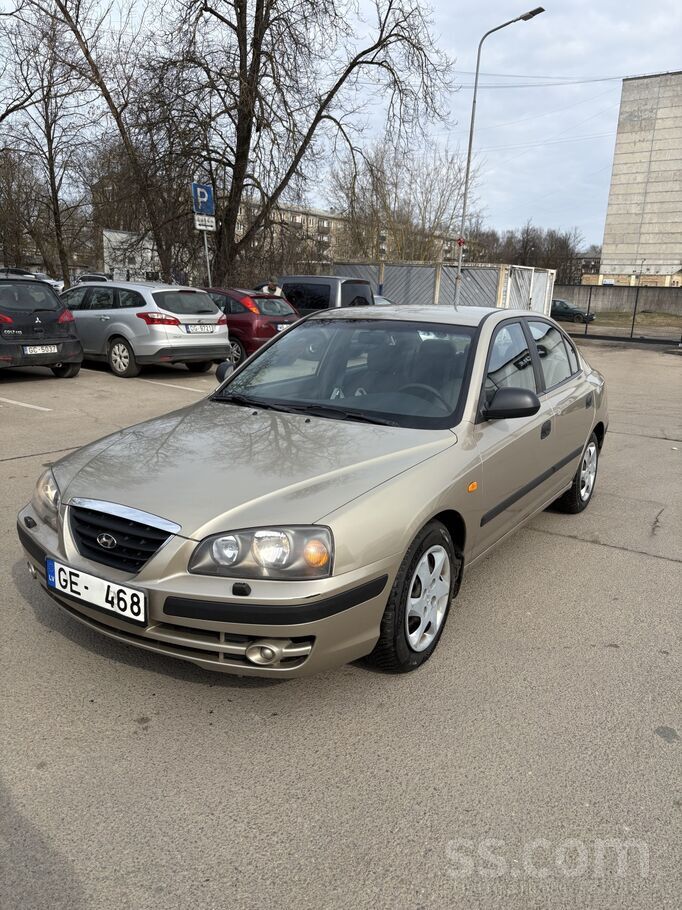 Auto labā stāvoklī, novembrī mainīta eļļa un filtri, pa pilsētu vidējais pat