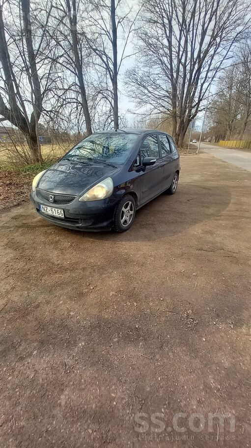 Pardodu honda jazz automāts. benzīns.