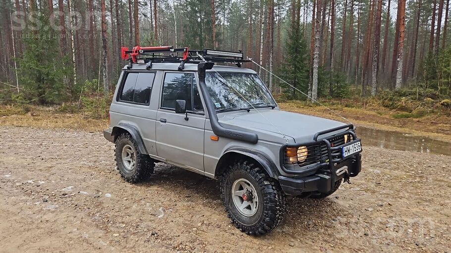 Uz tirdzinu pajero mk1, sagatavots bezceļam, vinča ar jaunu trosi, priekšējā