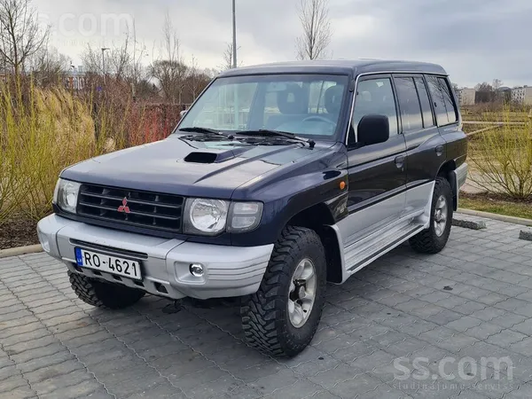Mitsubishi Akurāts auto. 5 vietas. Aizmugurējā diferenciāļa b