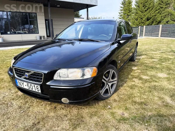 Volvo Pārdodu vai mainu pret jaunāku.