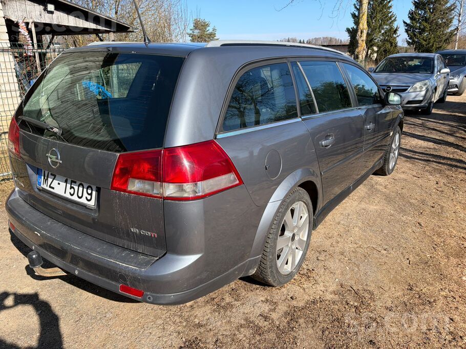 Pārdodu koptu un ietilpīgu Opel Vectra C Caravan (facelift)
Pārdodu uzticam