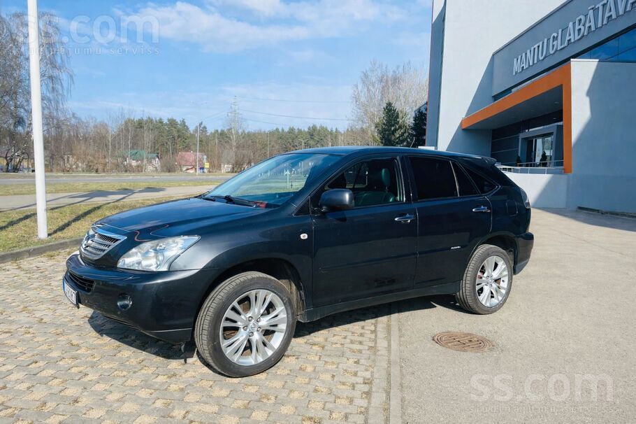 Pārdodu Lexus Rx400H lieliskā stāvoklī, automašīnai nav nepieciešami papildu