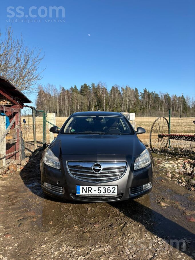 Opel Insignia Limousine HB, 2.0 dīzelis, 96kw, 6 ātrumu manuālis.
Auto l