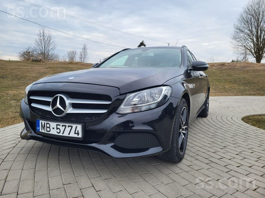 Mercedes Pārdod Mercedes-Benz C200 no Vācijas labā stāvoklī