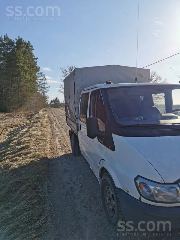 Ford Pardod. Vinjete nav vaidziga. Labs darba zirgs.