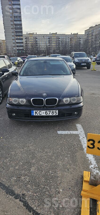 Mašīna ļoti labā stāvoklī. Nau mocīta vispār. motors un kārba strādā kā pulk